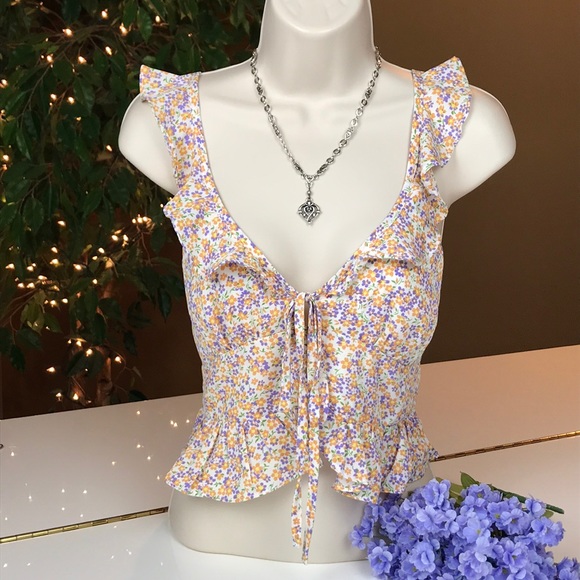 BLUE BLUSH FLORAL TOP WITH BUTTONS, TIE & RUFFLE M - Picture 2 of 16